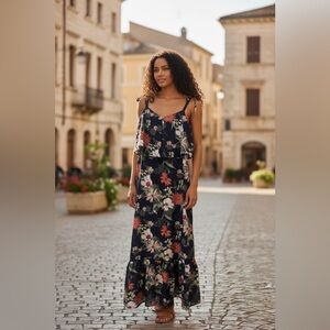 Banana Republic Maxi Floral Dress. Size 4P.